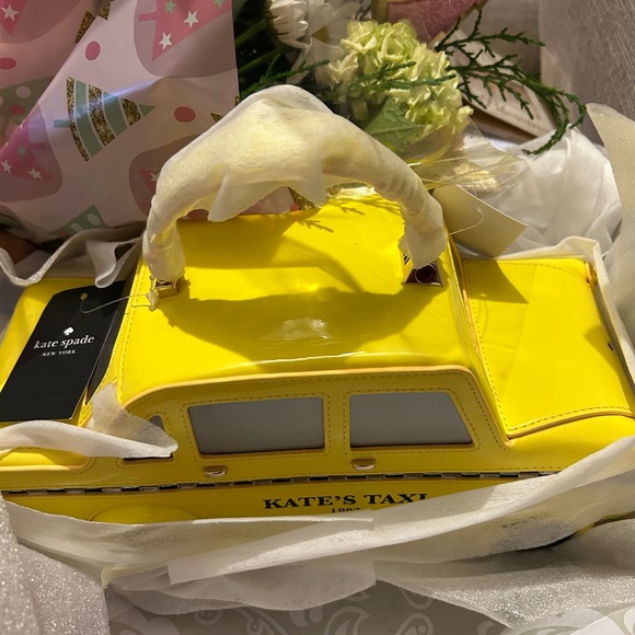♠️Kate Spade Taxi New York NYC 3D Kate’s Taxi Cab 🚖 Crossbody Bag NWT - Picture 5 of 6